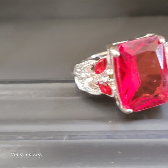 Sterling Silver Ring With Red Center Stone and Cubic Zirconia Accents Size 6 3/4 - Picture 5 of 10